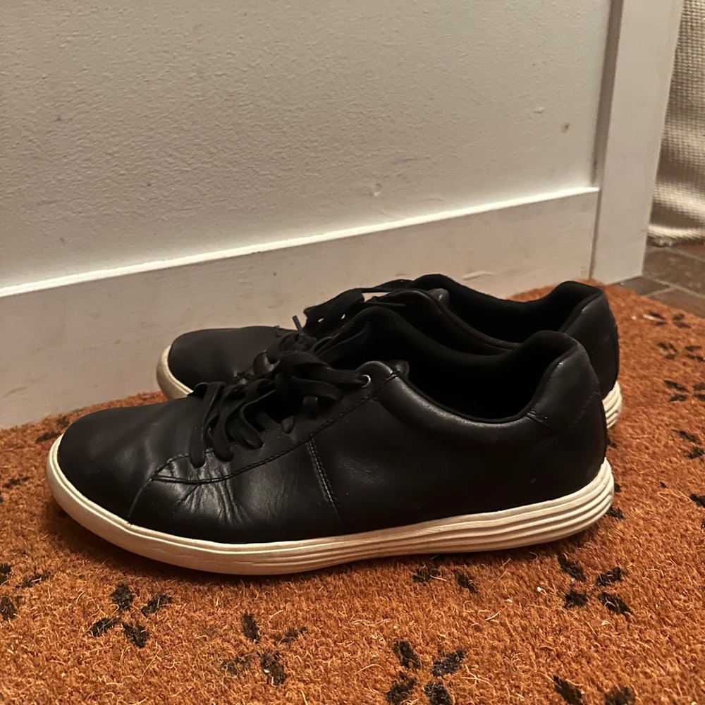 Cole Haan Black Leather Sneakers Low-Top